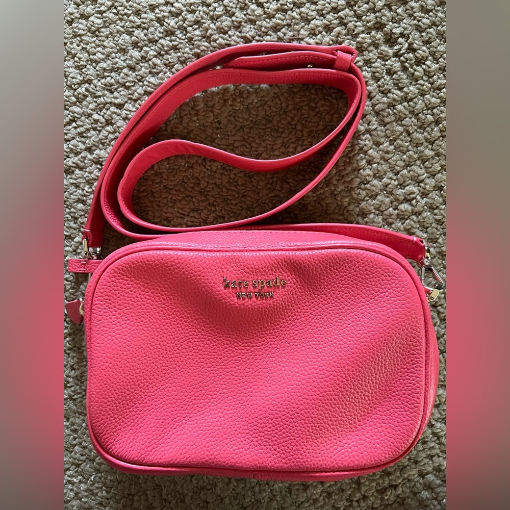 Kate Spade ‘Astrid’ Medium Crossbody Bag in Peach Melba. Never used.